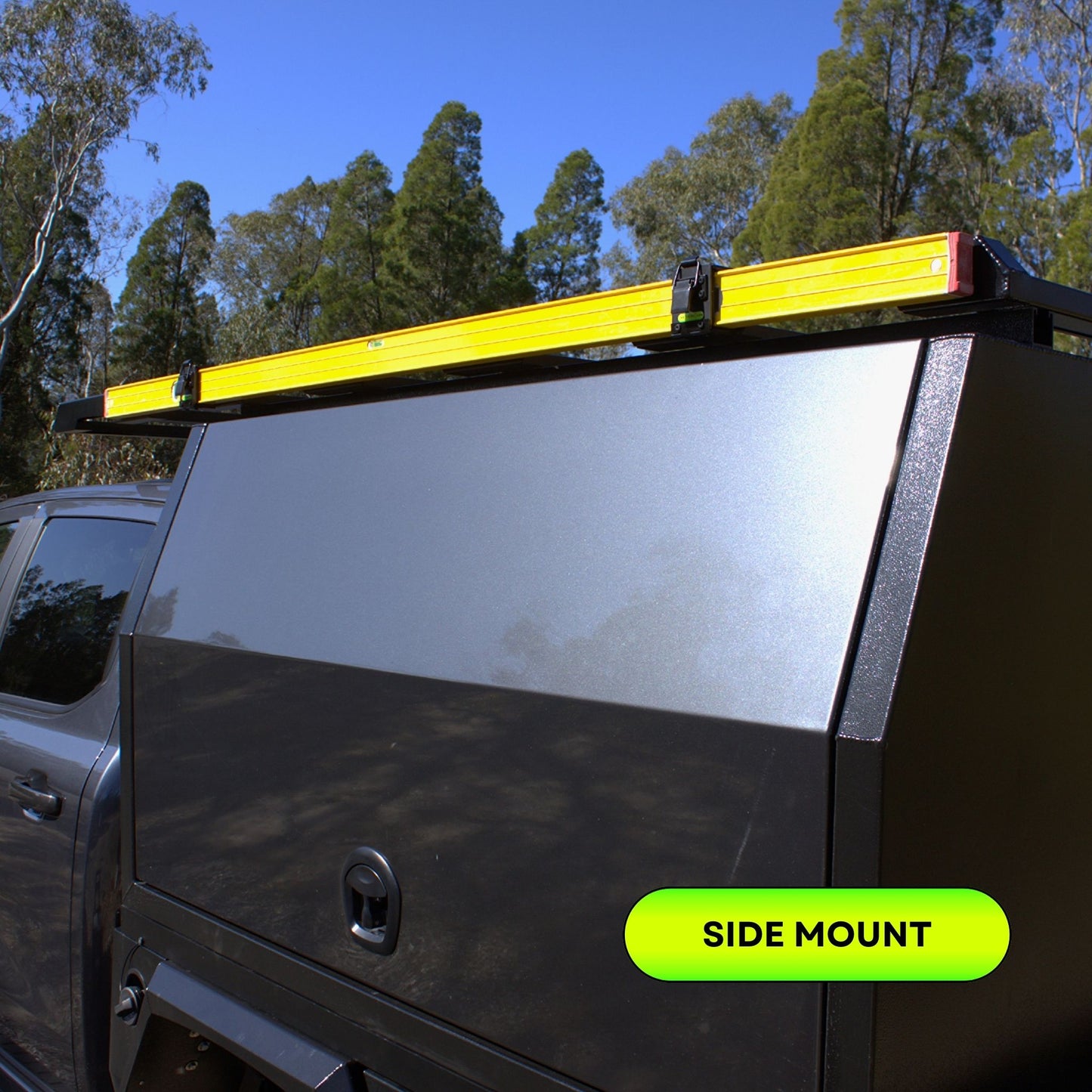 The Third Arm™ Spirit Level Mount