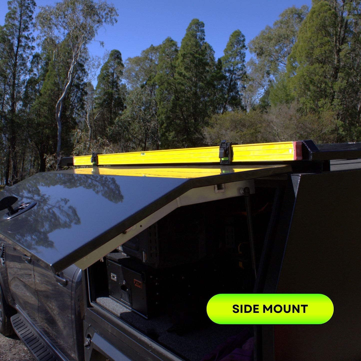 The Third Arm™ Spirit Level Mount